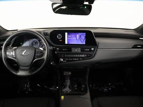 Certified 2025 Lexus ES 300h w/ Premium Package FWD image 8
