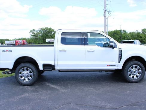 New 2026 Ford F350 4x4 Crew Cab Super Duty image 18