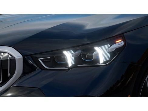 New 2026 BMW 530i xDrive w/ M Sport Package AWD/4WD image 7