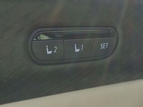 Used 2025 INFINITI QX60 Sensory w/ Vision Package image 26