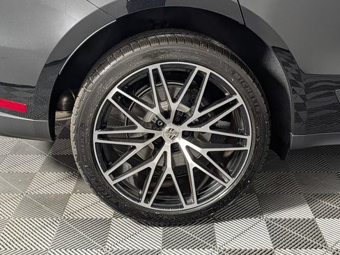 New 2026 Porsche Macan AWD/4WD image 13
