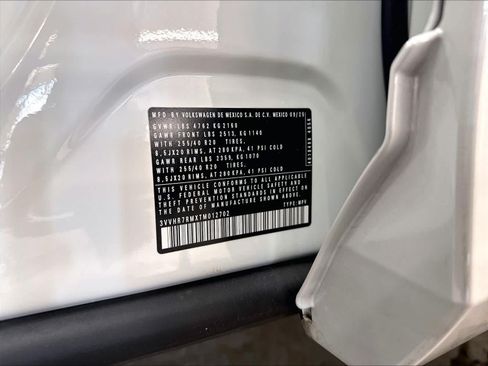 Certified 2026 Volkswagen Tiguan SE R-Line FWD image 21
