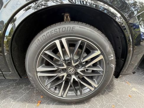 New 2026 Acura MDX w/ Advance Package AWD/4WD image 4
