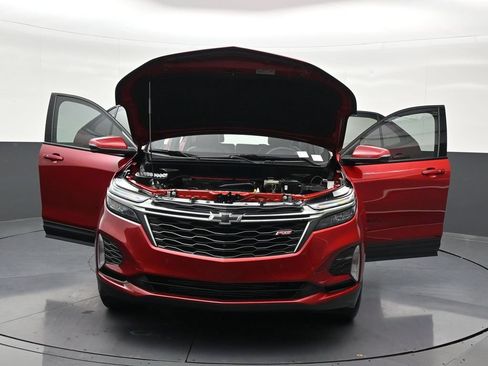 Used 2023 Chevrolet Equinox RS w/ RS Leather Package FWD image 38
