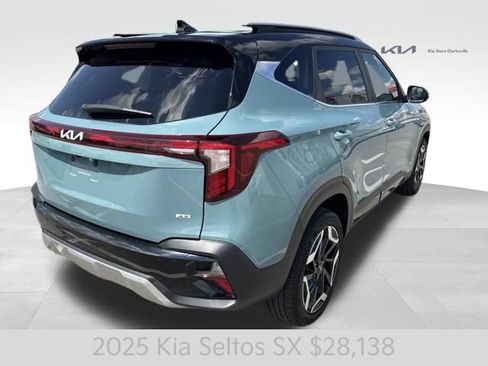 Certified 2025 Kia Seltos SX AWD/4WD image 8