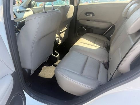Used 2017 Honda HR-V EX-L image 11