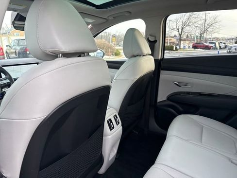 Certified 2025 Hyundai Tucson Limited image 23