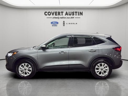 Certified 2025 Ford Escape Active image 2