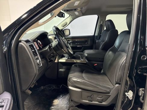 Used 2014 RAM 1500 Laramie AWD/4WD image 29
