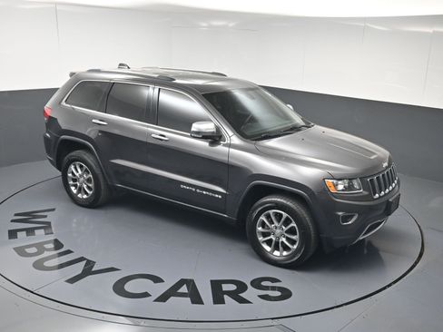 Used 2016 Jeep Grand Cherokee Limited w/ Trailer Tow Group IV AWD/4WD image 32