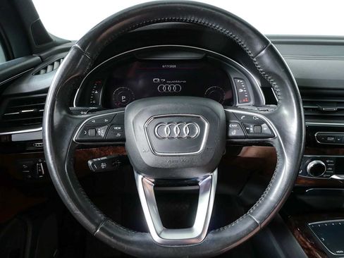 Used 2017 Audi Q7 3.0T Prestige AWD/4WD image 10