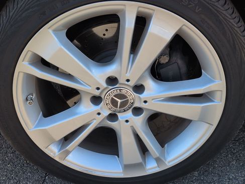 Used 2013 Mercedes-Benz E 350 Sedan image 13