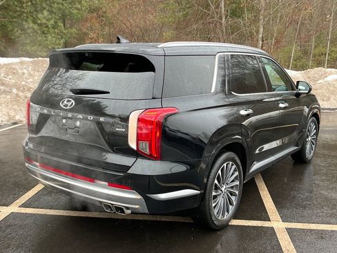 Used 2024 Hyundai Palisade Calligraphy image 5