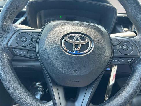 Used 2023 Toyota Corolla LE FWD image 12
