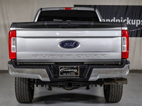Used 2019 Ford F250 XLT AWD/4WD image 9