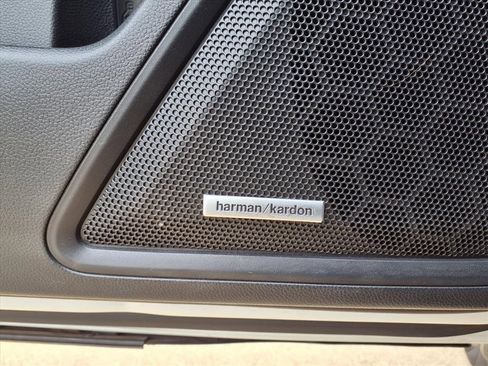 Certified 2021 Subaru Outback Limited XT image 12