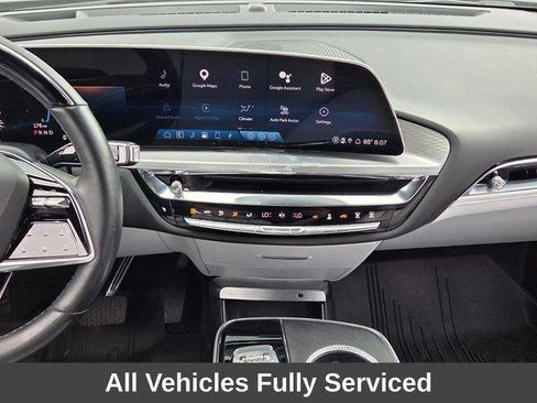 Used 2023 Cadillac Lyriq 2WD image 17