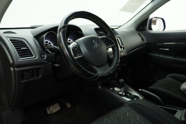 Used 2024 Mitsubishi Outlander Sport ES AWD/4WD image 6