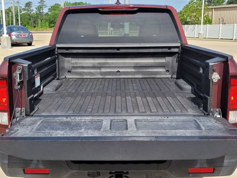 Used 2017 Honda Ridgeline RTL-T image 10