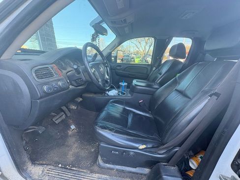 Used 2007 GMC Sierra 2500 SLT w/ Z71 Off-Road Package image 8