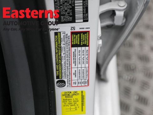 Used 2024 Toyota Camry SE FWD image 30