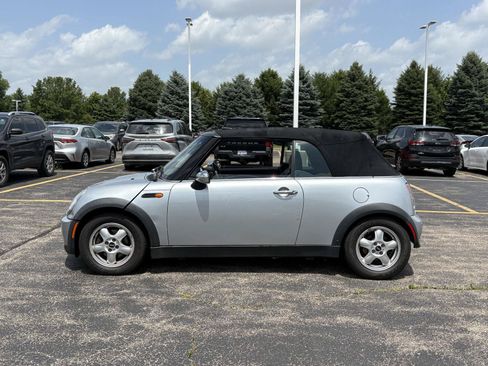 Used 2005 MINI Cooper Convertible FWD image 5