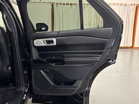 Used 2022 Ford Explorer ST w/ Equipment Group 401A AWD/4WD image 33