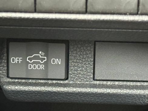 Used 2024 Toyota Tacoma TRD Sport AWD/4WD image 28