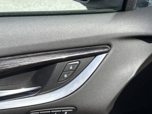 Used 2019 Buick Enclave Avenir w/ Avenir Technology Package AWD/4WD image 41