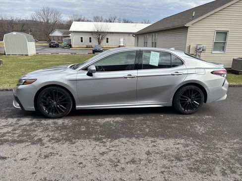 Used 2024 Toyota Camry XSE image 7