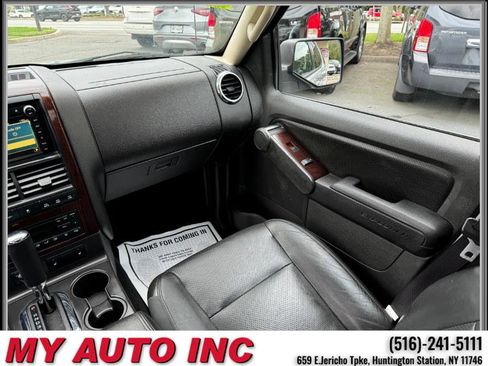 Used 2010 Ford Explorer Limited image 14
