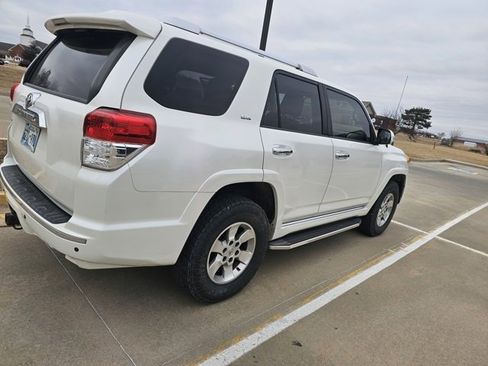 Used 2012 Toyota 4Runner Limited image 2