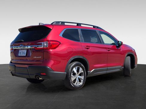 Used 2025 Subaru Ascent Premium AWD/4WD image 4