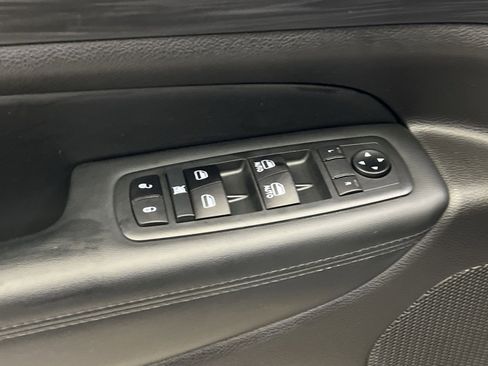 Used 2021 Jeep Grand Cherokee Laredo X image 13