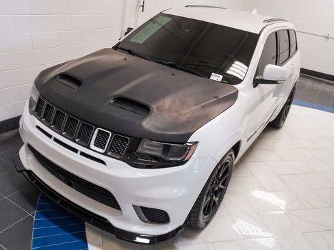 Used 2018 Jeep Grand Cherokee Trackhawk AWD/4WD image 37