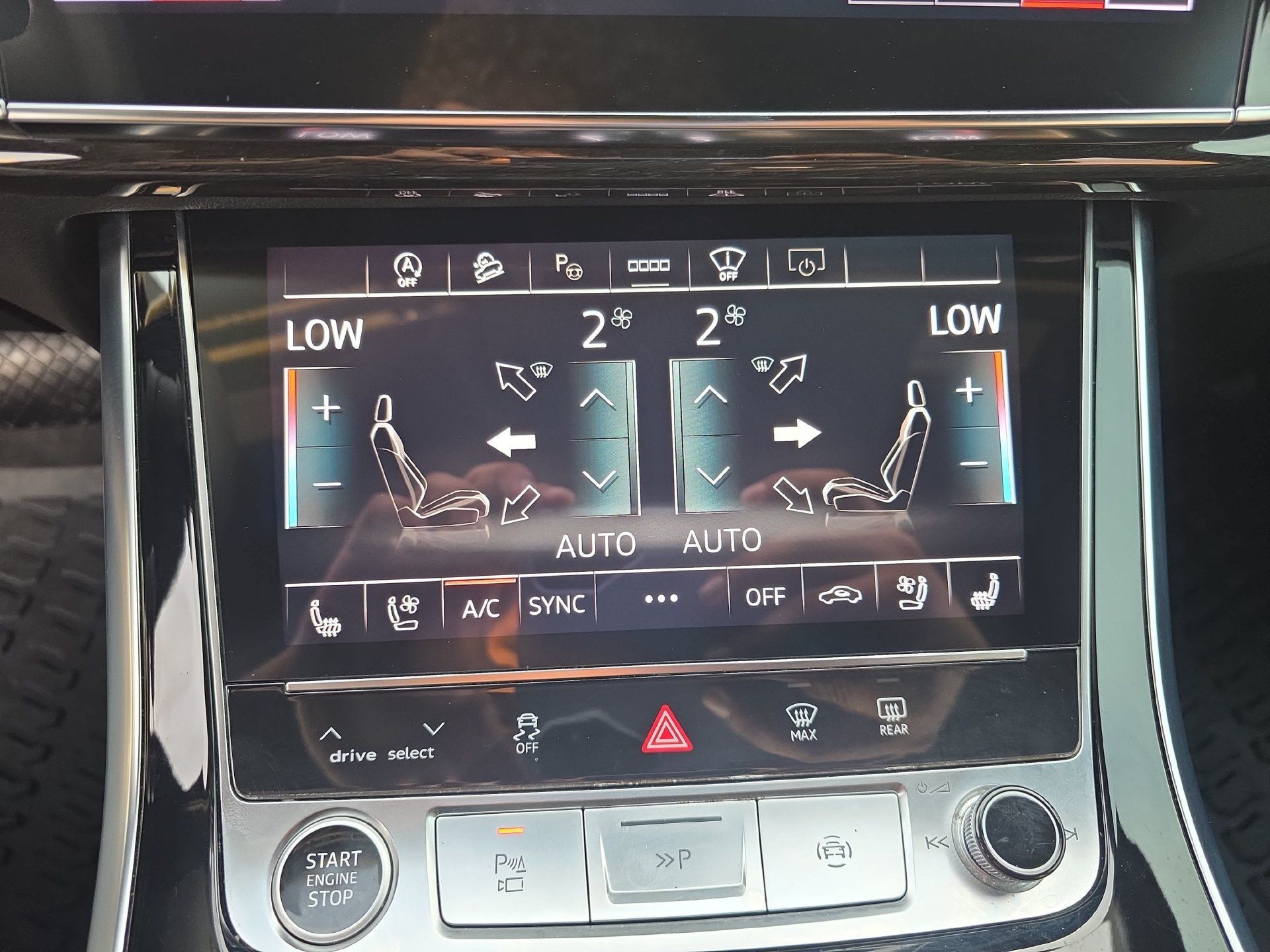 Used 2025 Audi Q7 3.0T Prestige AWD/4WD image 24