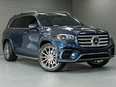 Used 2024 Mercedes-Benz GLS 580 4MATIC image 1