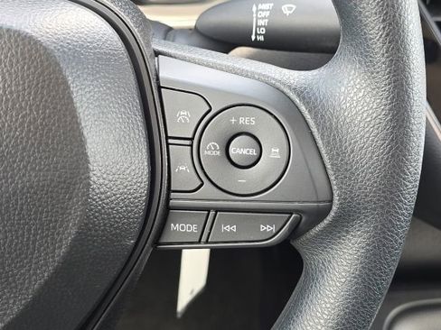 Used 2026 Toyota Corolla LE FWD image 32