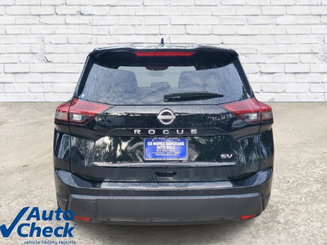 Used 2024 Nissan Rogue SV FWD image 3