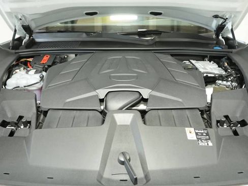 New 2026 Porsche Cayenne AWD/4WD image 30