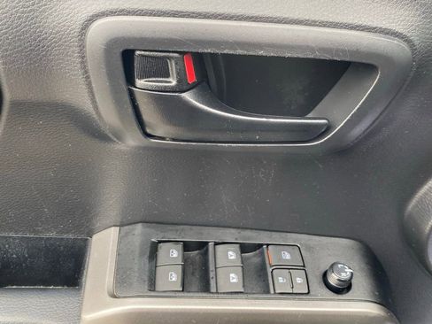 Used 2023 Toyota Tacoma SR5 image 22