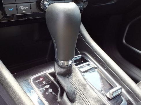 Used 2023 Jeep Compass Latitude AWD/4WD image 9