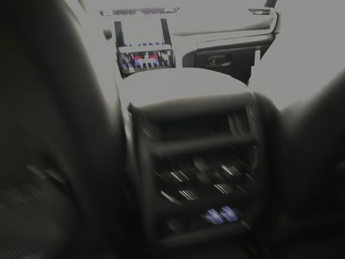 New 2025 Jeep Grand Cherokee Altitude image 21