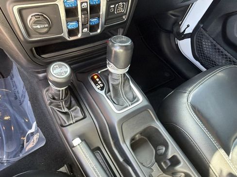 Used 2023 Jeep Wrangler Sahara w/ Cold Weather Group image 30