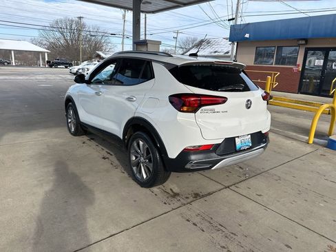 Used 2021 Buick Encore GX Essence w/ Experience Buick Package image 7