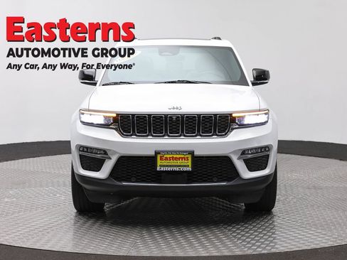 Used 2022 Jeep Grand Cherokee Limited 4xe w/ Luxury Tech Group II AWD/4WD image 2