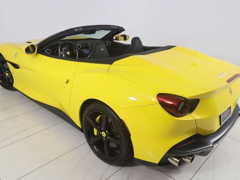 Used 2022 Ferrari Portofino M RWD image 37