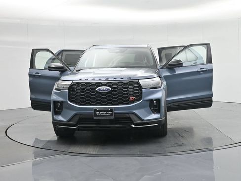 Used 2025 Ford Explorer ST w/ Sun And Sound Package AWD/4WD image 34