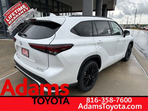 New 2026 Toyota Highlander XSE AWD/4WD image 2