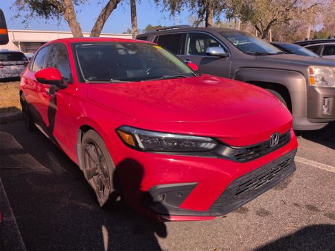 Used 2022 Honda Civic Touring image 2